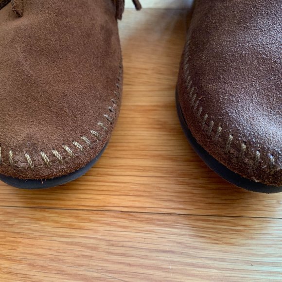 MINNETONKA Brown Suede Three Layer Fringe Boots - Picture 7 of 12